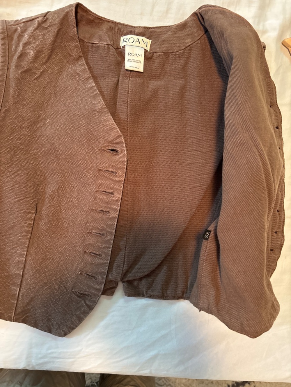 ROAM Joan Vest - Picture 8 of 16